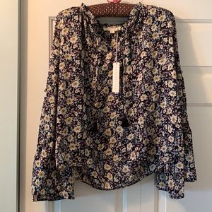 NWT Lovestitch floral bell sleeve blouse size medium
